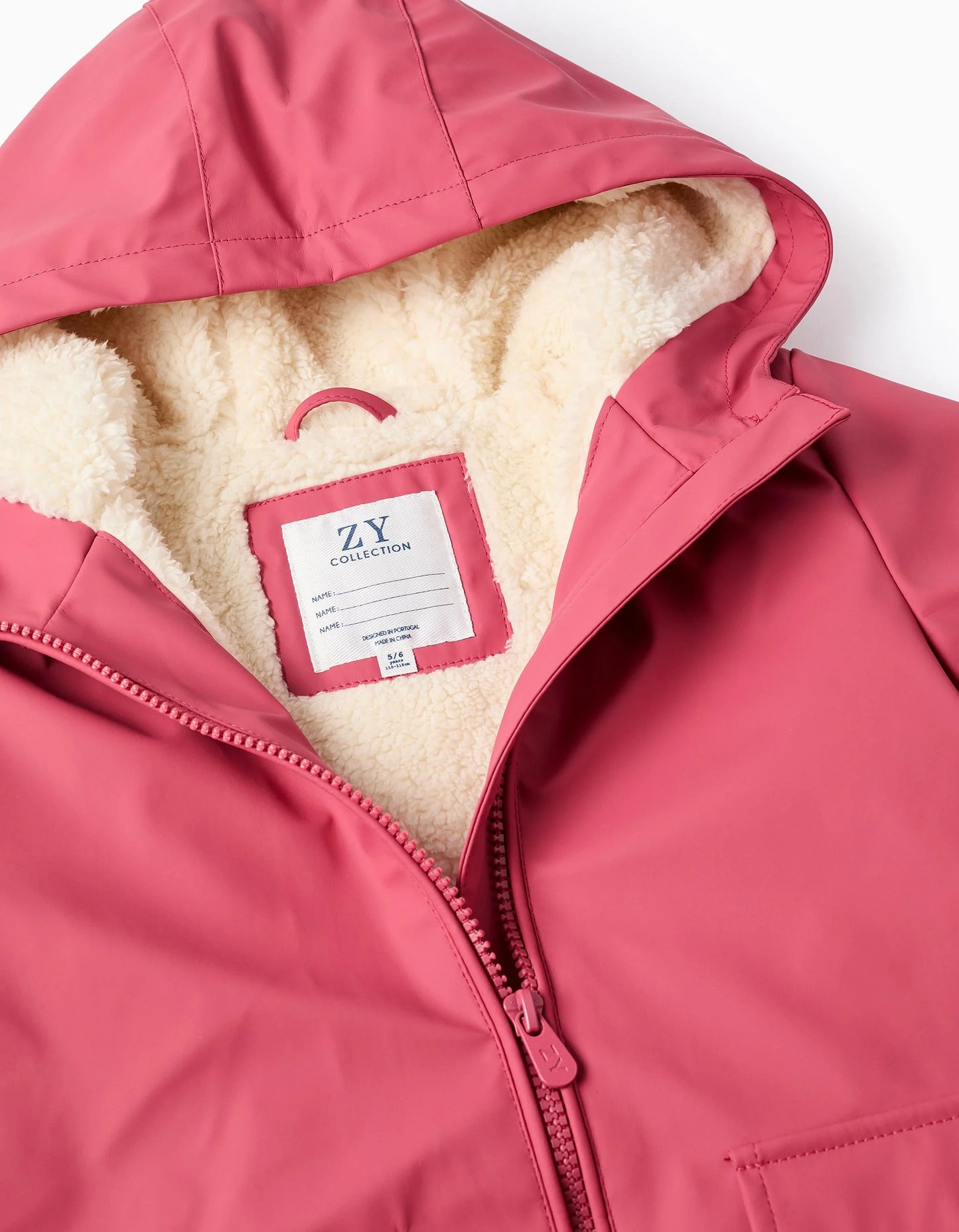 Parka de Goma con Capucha y Forro de Sherpa