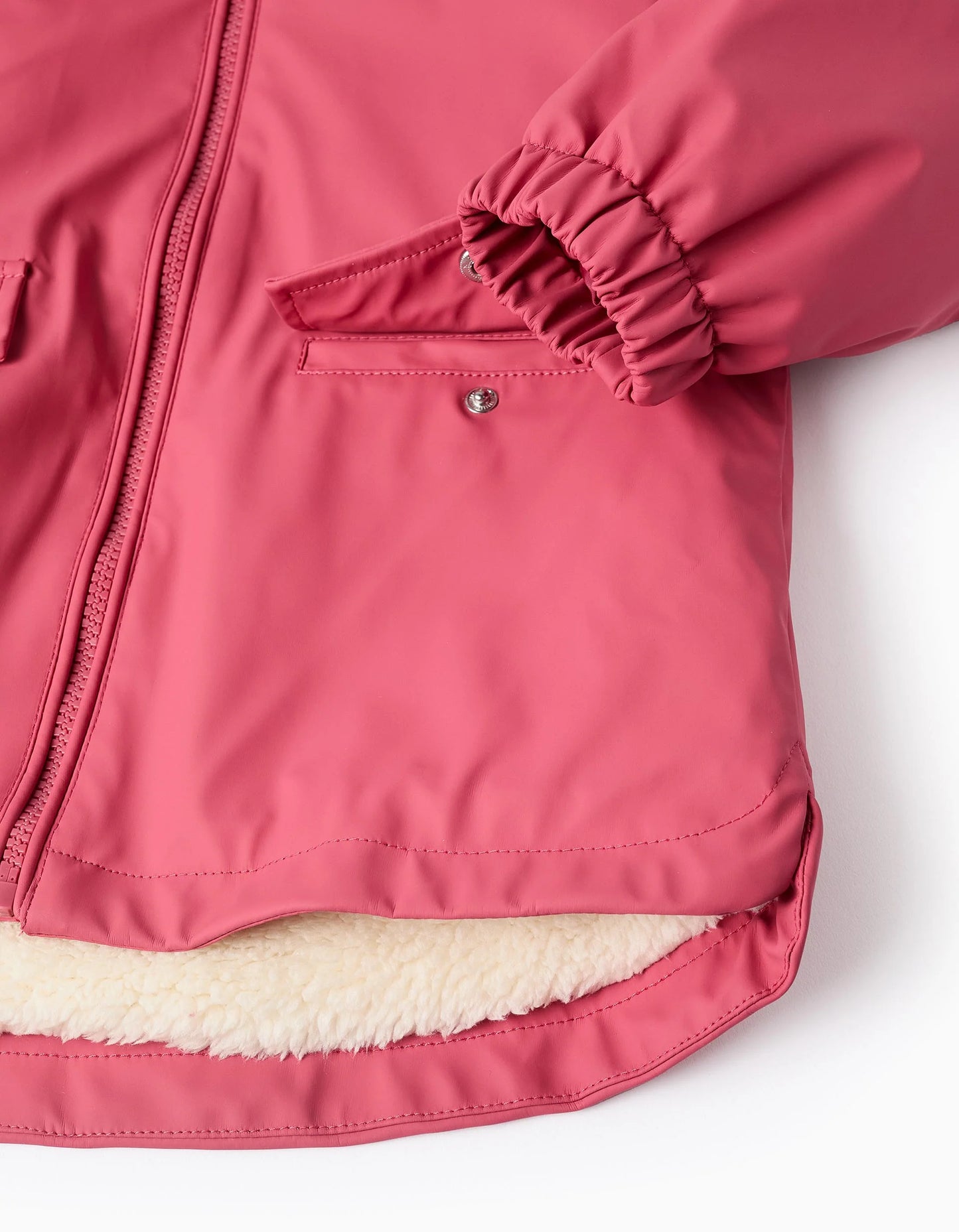 Parka de Goma con Capucha y Forro de Sherpa