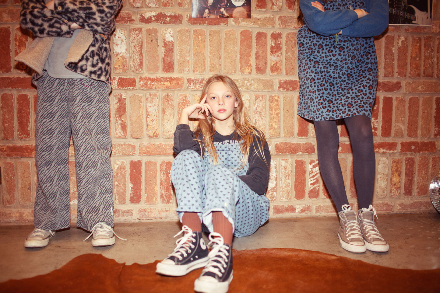 Pantalón acampanado | Gris con estampado de cebra