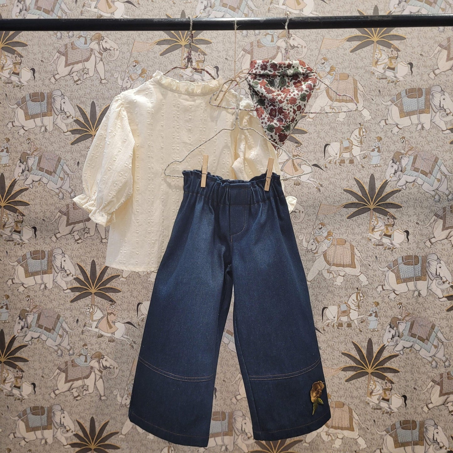 Pantalón niña denim Mía y Lia