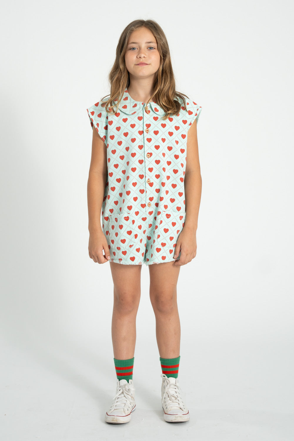 Mono niña ""Red Hearts Allover" de Piupiuchick