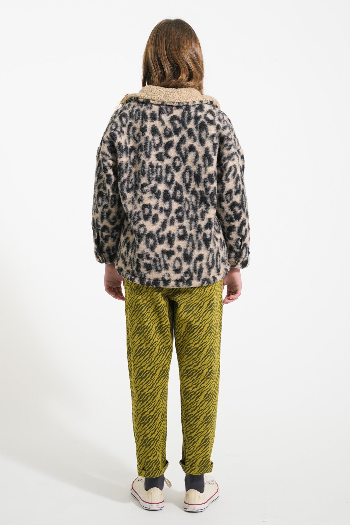 Pantalones mom fit | Verde oliva con estampado de cebra