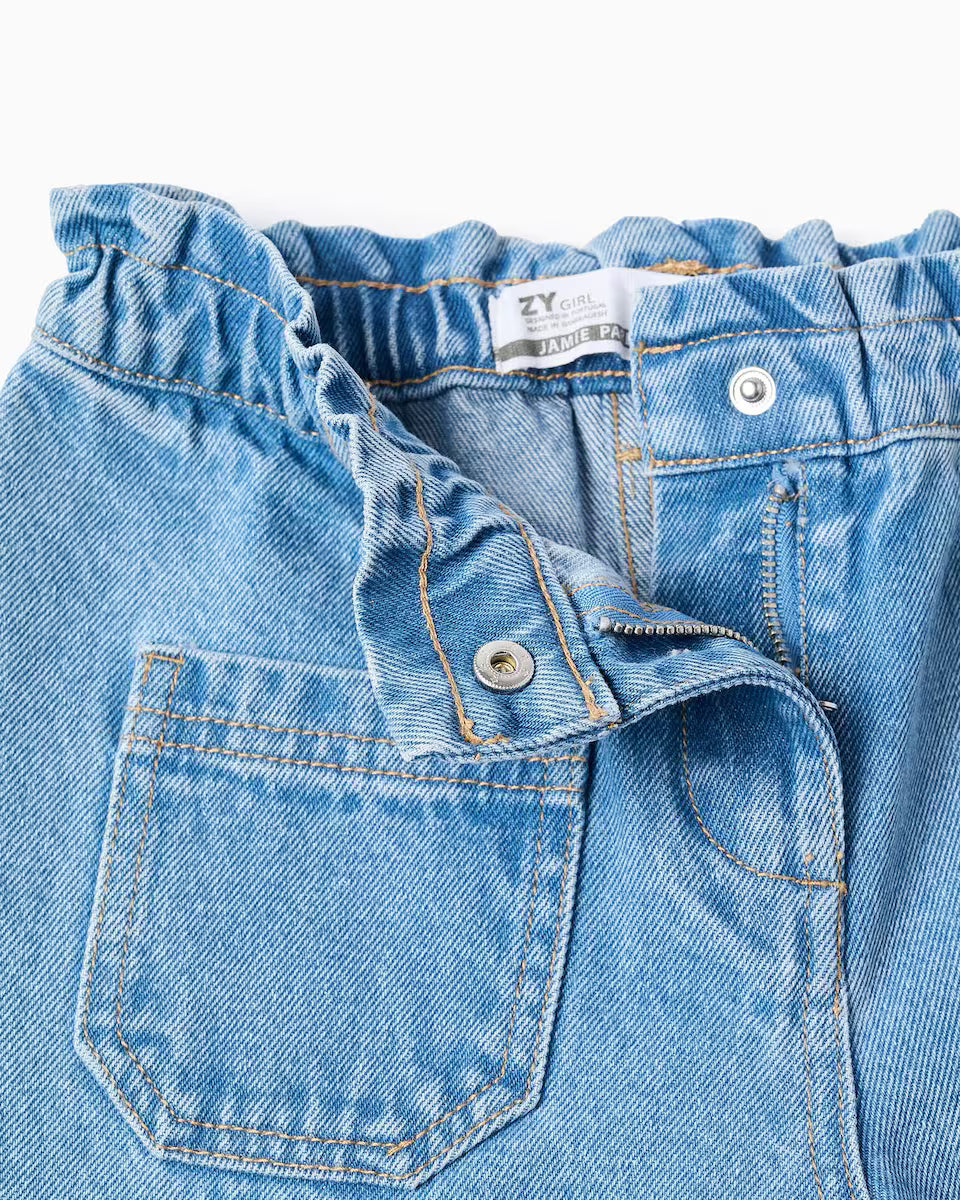 Pantalón niña vaquero con dobladillo deshilachado