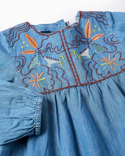 Blusa vaquera con bordados de flores - Zippy
